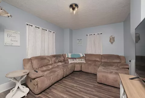302 E Tiffin St, Willard, OH 44890 photo 12