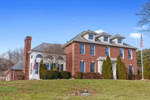 5119 Licking Valley Rd SE, Nashport, OH 43830
