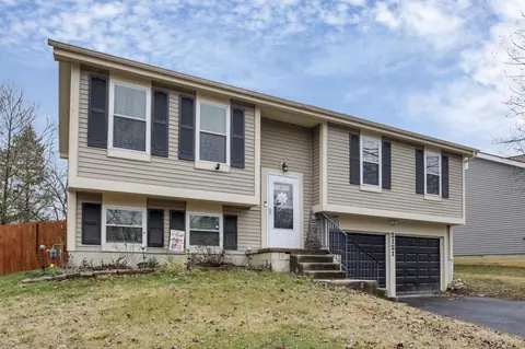2121 Summer Breeze Dr, Columbus, OH 43223