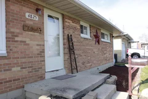4825 Curtis Dr, Springfield, OH 45503 photo 2