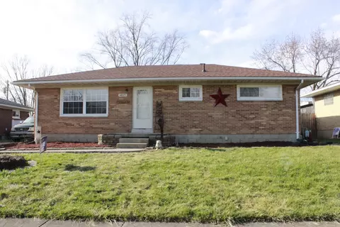 4825 Curtis Dr, Springfield, OH 45503