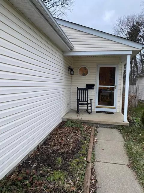 168 E Postal Ave, Newark, OH 43055 photo 8