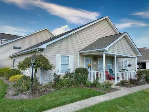 78 Fairway Dr, Mount Vernon, OH 43050