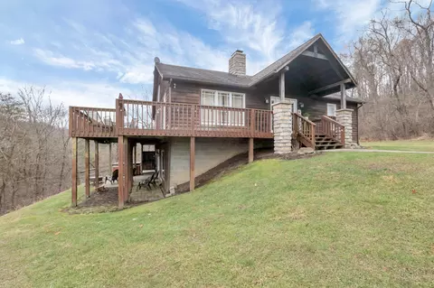 18397 Goat Run Honey Fork Rd, Logan, OH 43138