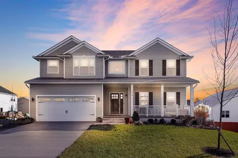 8410 Streamwood Ave, Canal Winchester, OH 43110