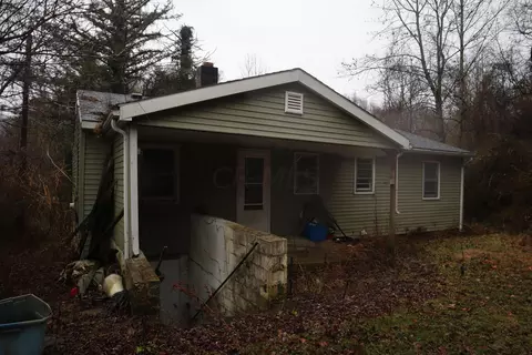 518 Private Dr 830 Township Rd 264, Ironton, OH 45638