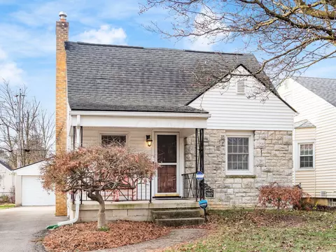 2817 Oaklawn St, Columbus, OH 43224