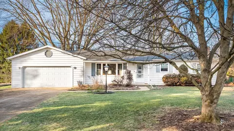 275 Upson Downs Rd, Newark, OH 43055