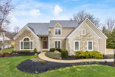 5668 Medallion Dr E, Westerville, OH 43082