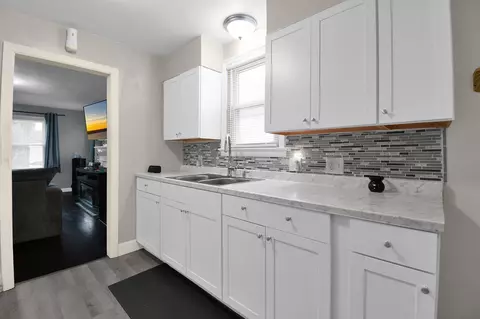 1724 E Kossuth St, Columbus, OH 43206 photo 8