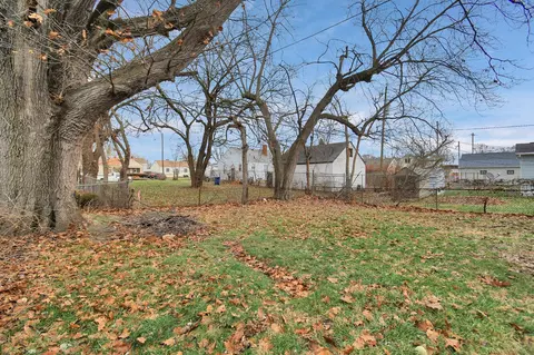 1724 E Kossuth St, Columbus, OH 43206 photo 17