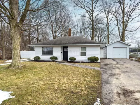 637 Carson St, Urbana, OH 43078