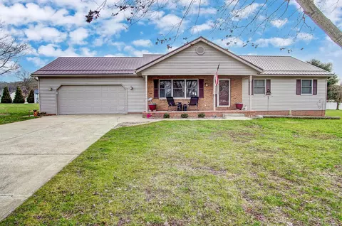 1060 Dietz Ln, Zanesville, OH 43701