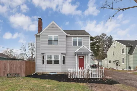 849 Mount Vernon Rd, Newark, OH 43055