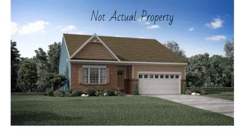 704 Herd Ave, Pataskala, OH 43062