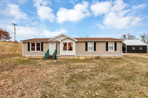 3125 Geneva School Rd SE, Bremen, OH 43107