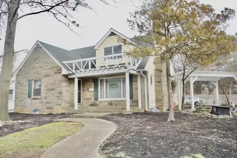 2396 Northwest Blvd, Columbus, OH 43221