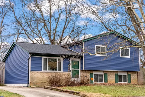 4560 Stonehedge Rd, Columbus, OH 43231