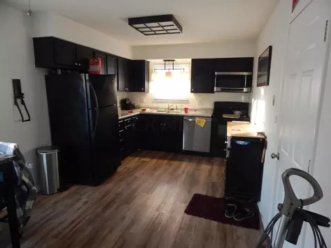 4113 Bartle Dr, Columbus, OH 43207 photo 2