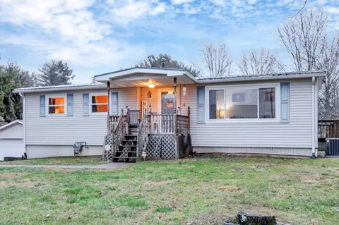 4034 Stringtown Rd NE, Lancaster, OH 43130