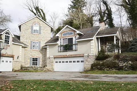 7075 Riverside Dr, Dublin, OH 43016 photo 2