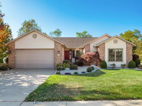 1326 Bluejack Ln, Heath, OH 43056