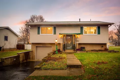 518 Deerwood Ave E, Columbus, OH 43230