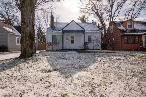 963 E Dunedin Rd, Columbus, OH 43224