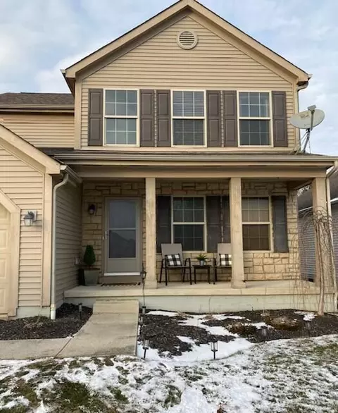 1584 Grove Hill Dr, Columbus, OH 43240