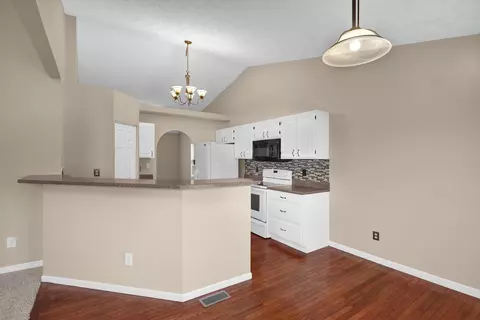 2496 Bainstone Ct, Grove City, OH 43123 photo 7