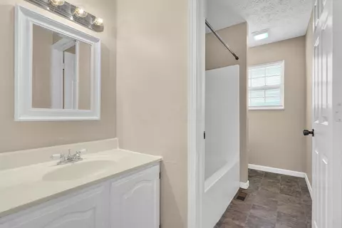 2496 Bainstone Ct, Grove City, OH 43123 photo 18