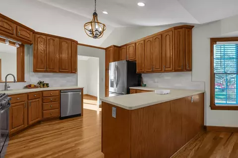 Kitchen - 7525 Buckeye Trl, Circleville, OH 43113 photo 1 of 5