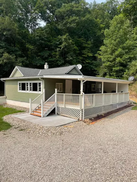 7810 State Route 78, Glouster, OH 45732