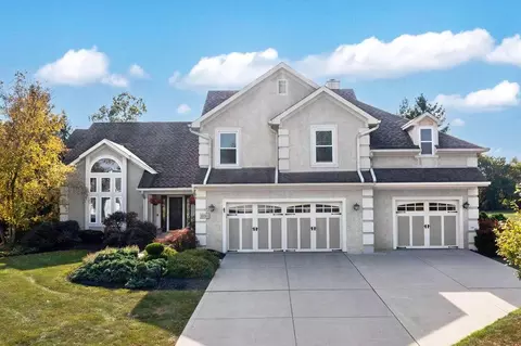 2750 Cannon Cir, Lewis Center, OH 43035