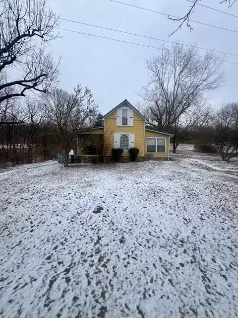 3710 Fisher Rd, Athens, OH 45701