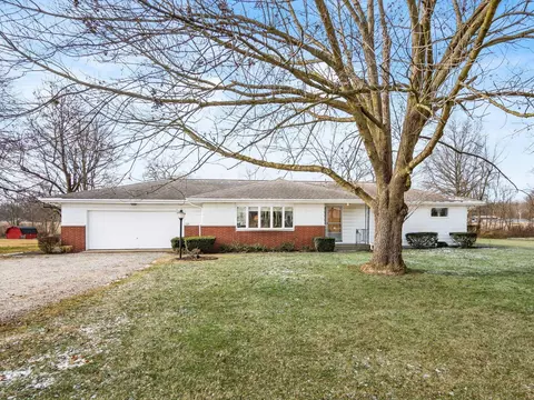 9118 Mink St SW, Pataskala, OH 43062