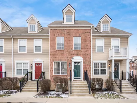 8302 Bruntsfield Rd, Columbus, OH 43235
