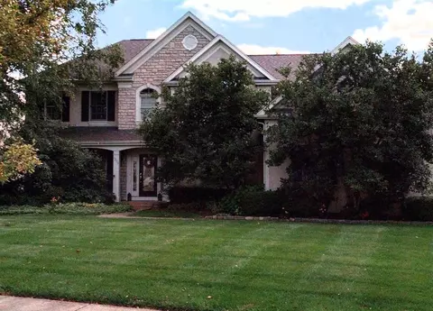 1273 Riker Dr, New Albany, OH 43054