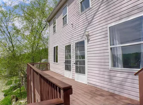 106 E Franklin St, Nelsonville, OH 45764