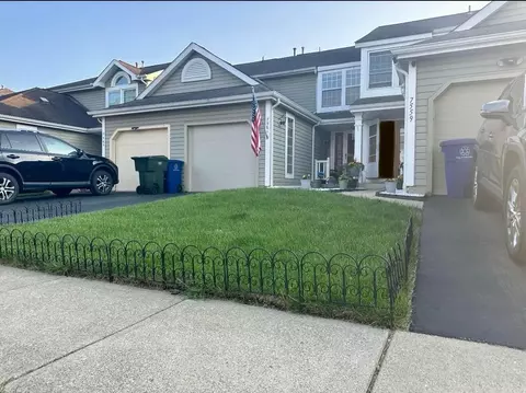 7559 Bay Hill Dr, Pickerington, OH 43147