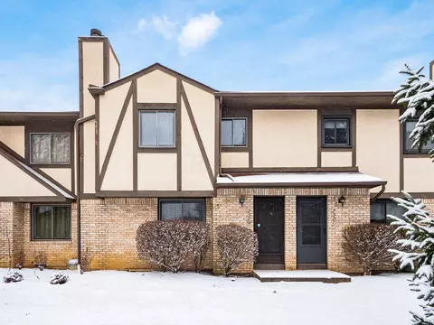 2329 Gavinley Way #57, Columbus, OH 43220