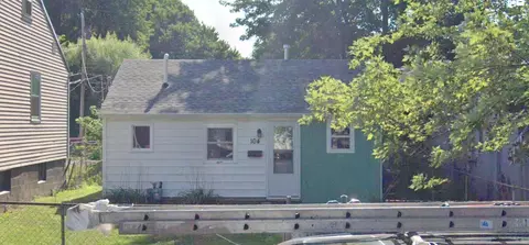 104 N George St, Lancaster, OH 43130