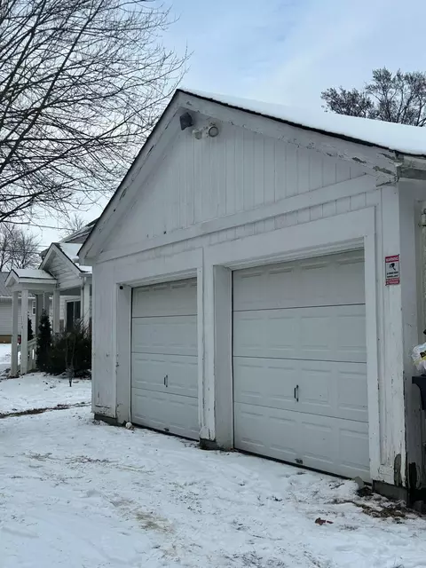 110 Vine St E, Edison, OH 43320 photo 3