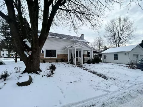 110 Vine St E, Edison, OH 43320 photo 2