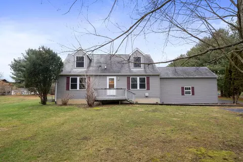 834 Carryback Dr SW, Pataskala, OH 43062