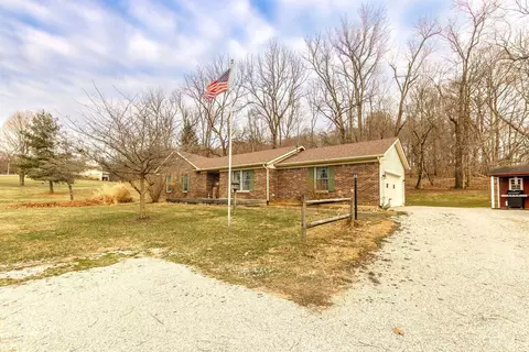 2951 Wheeling Rd NE, Lancaster, OH 43130