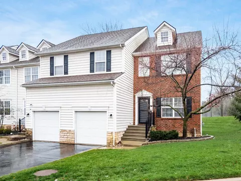 9169 Walker Park Dr, Columbus, OH 43240