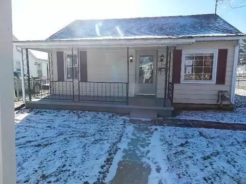 758 Alfred St, Zanesville, OH 43701