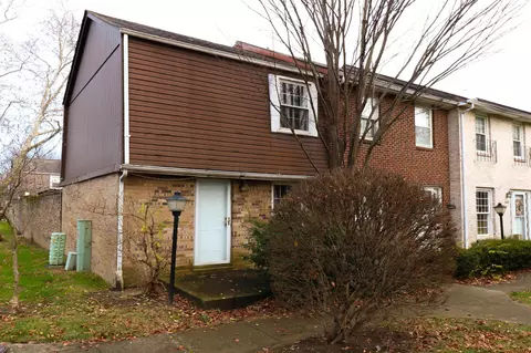 2444 Hardesty Dr S #T-1, Columbus, OH 43204