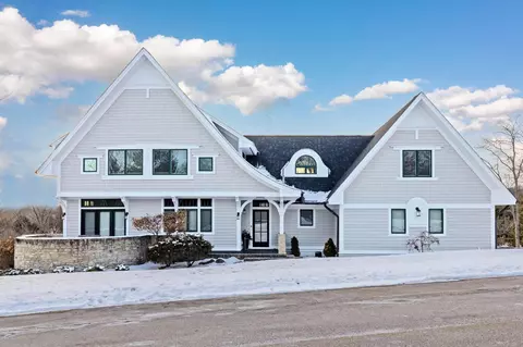142 Merywen Cir, Granville, OH 43023